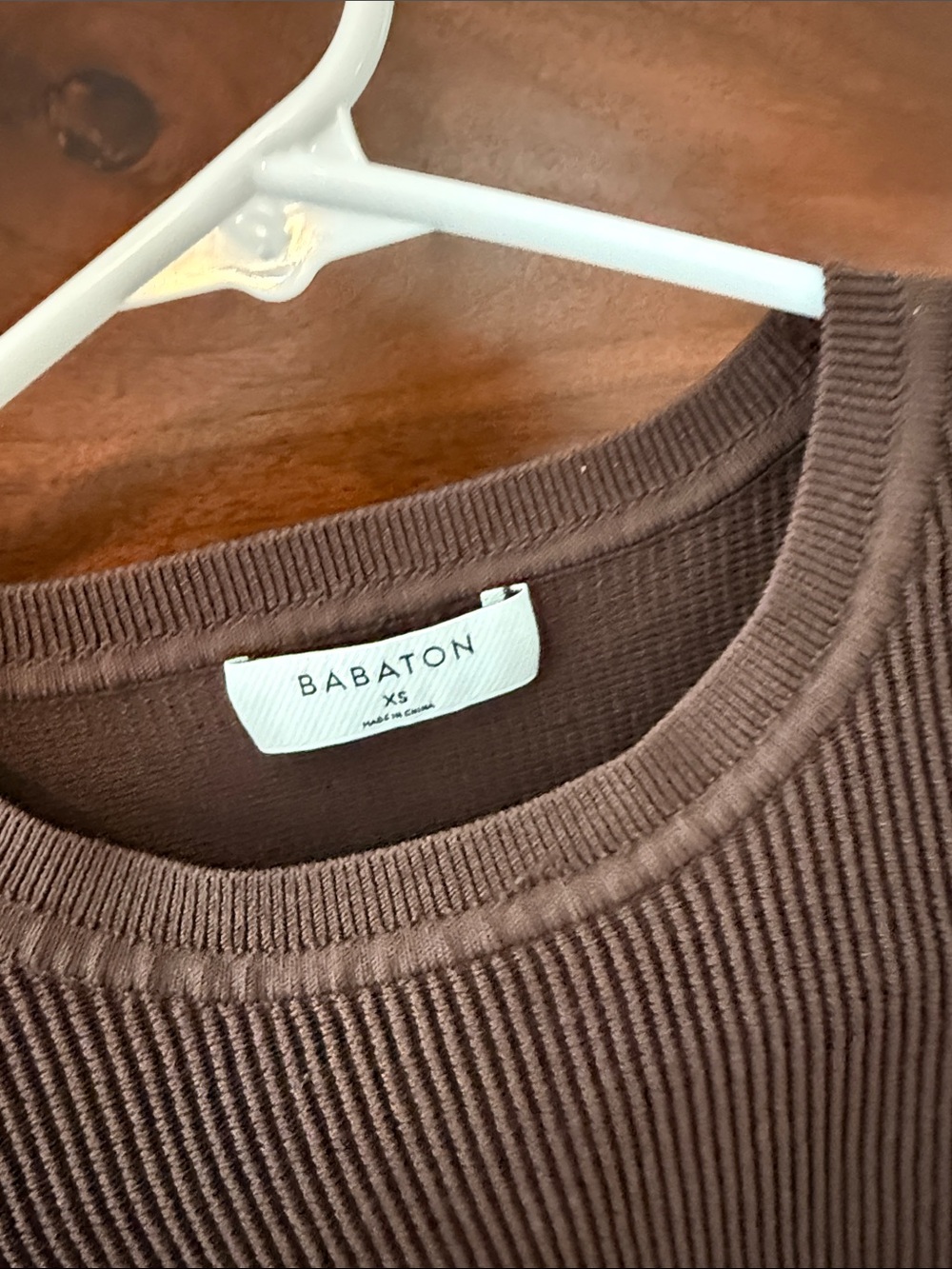 Babaton Chocolate Ribbed Sleeveless Knit Top - Picture 4 of 4
